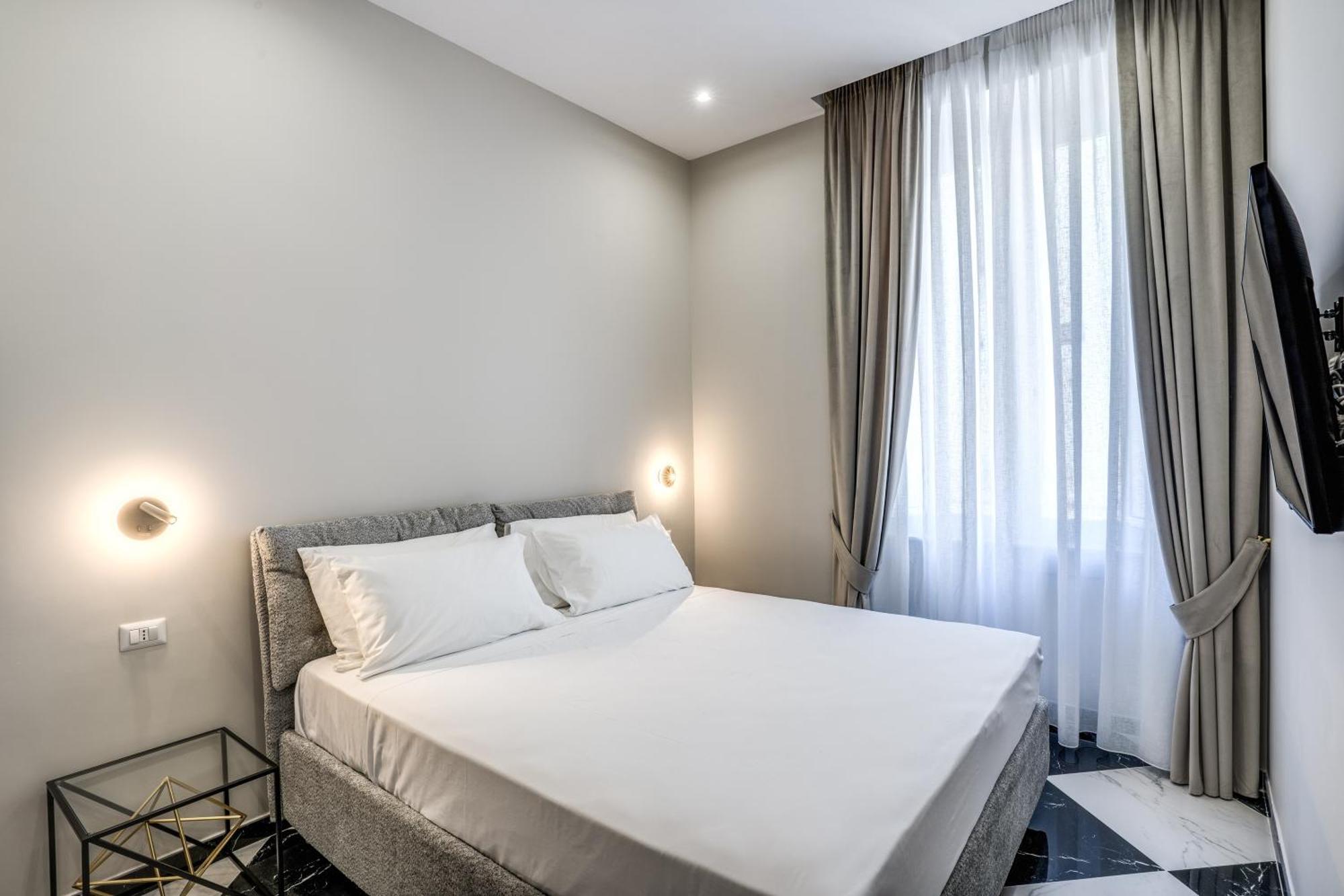 Lady Rose One Apartment เนเปิลส์ ภายนอก รูปภาพ